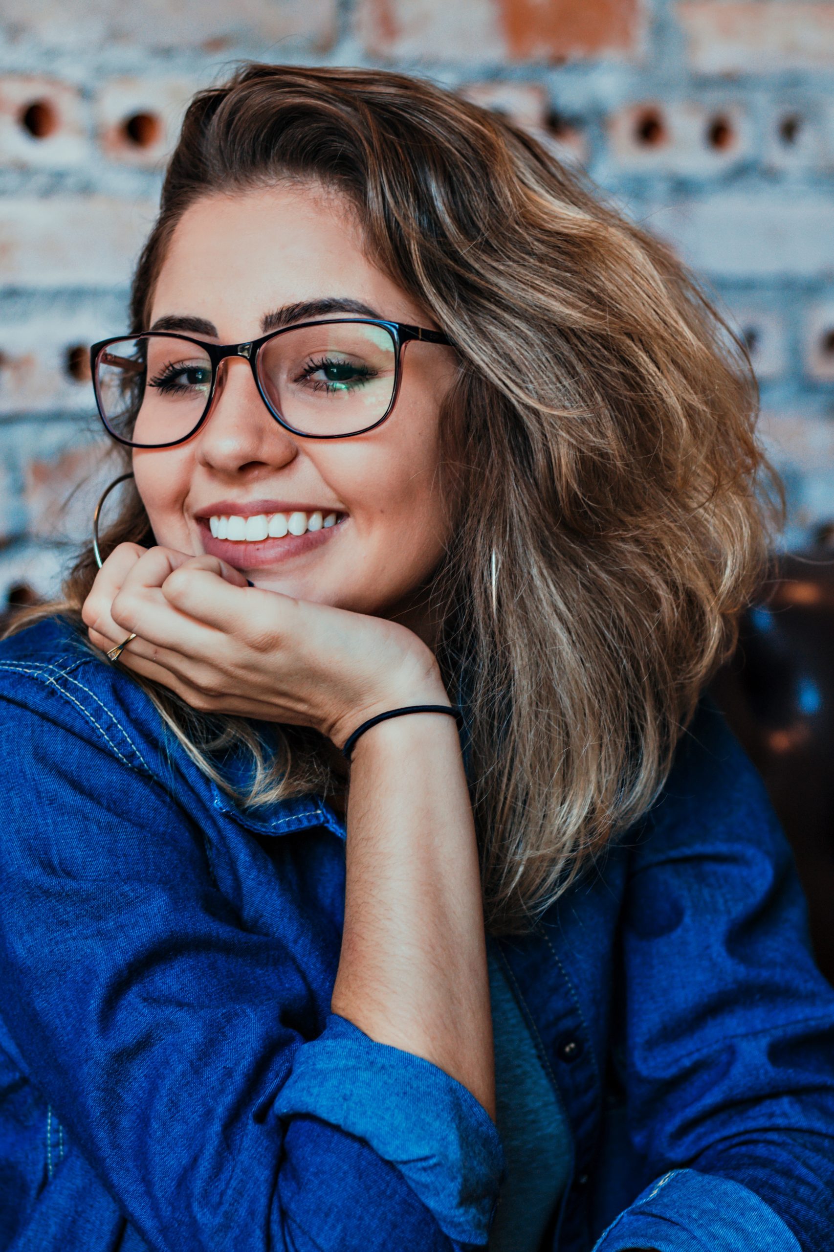 How Dental Bridges Improve Oral Health